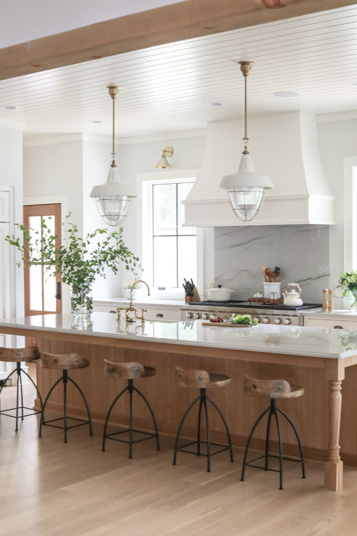 Visually Stunning kitchen design idea 12