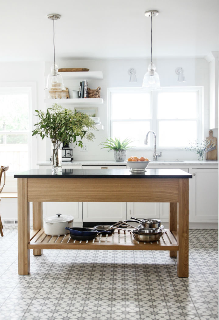 Visually Stunning kitchen design idea 21