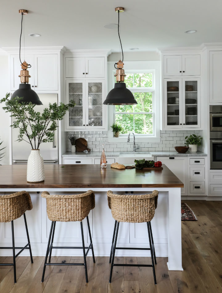 Visually Stunning kitchen design idea 4