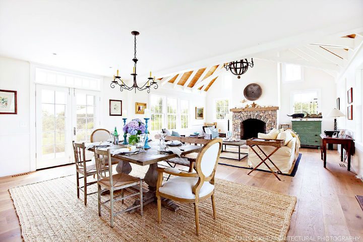 New England Glamour With Mediterranean Flair interior 2