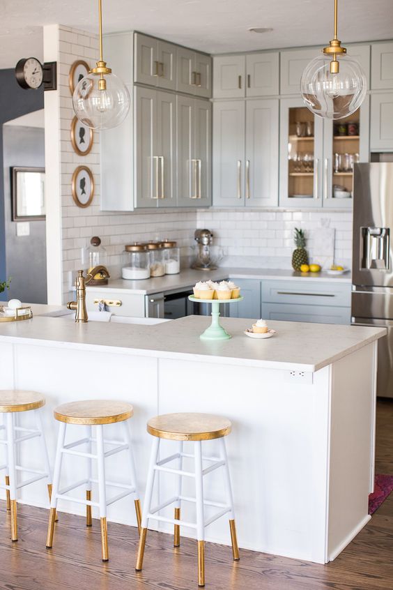 Easy Design Ideas For Your Own Stylish Eat-in Kitchen