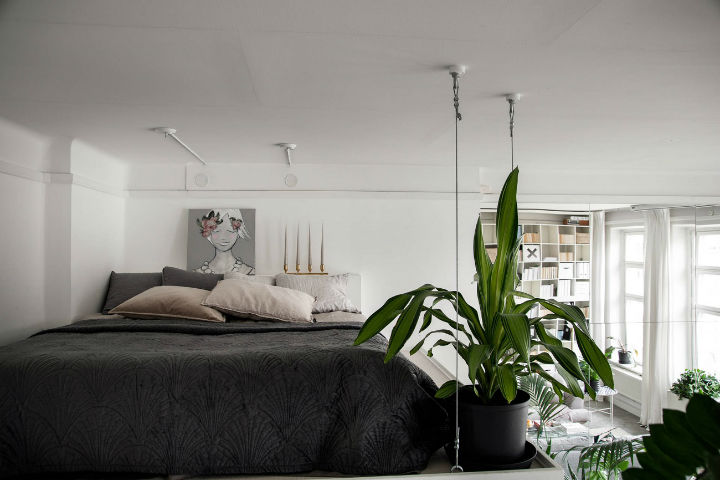 small Scandinavian loft interior design idea 14