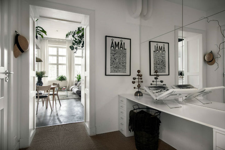 small Scandinavian loft interior design idea 15