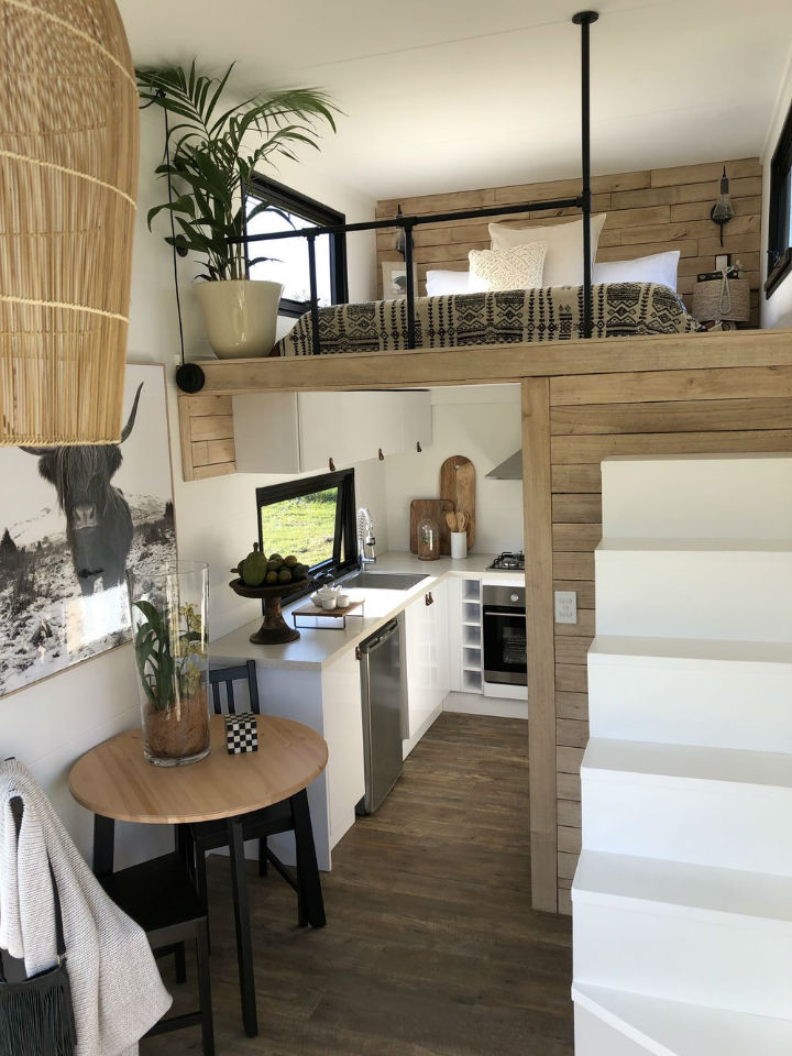  Luxurious Tiny Conventional Home 13
