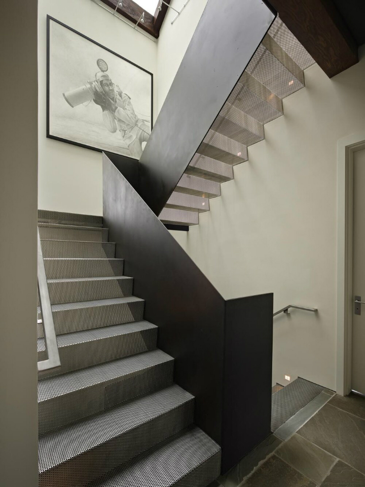 Art House contemporary staircase