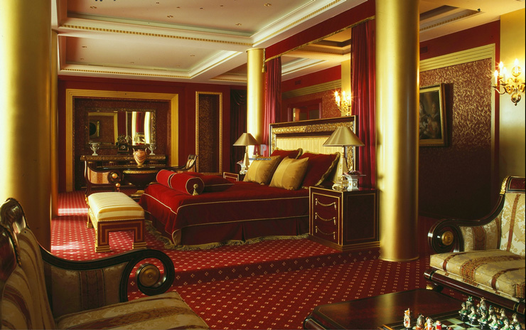 Luxury Gold Penthousehouse 18