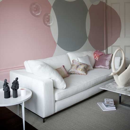  camera rosa tenue e grigio chiaro