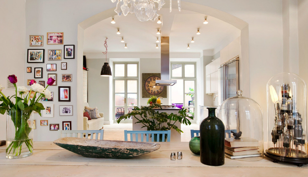 Scandinavian Interior Design With Colour Touches3
