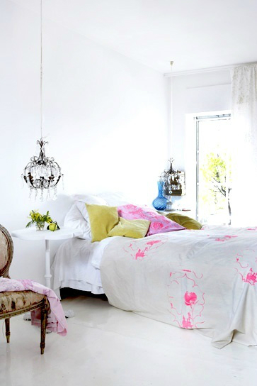 Blissful Bedroom Design 18