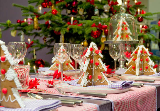 Christmas Table Decoration Ideas 43