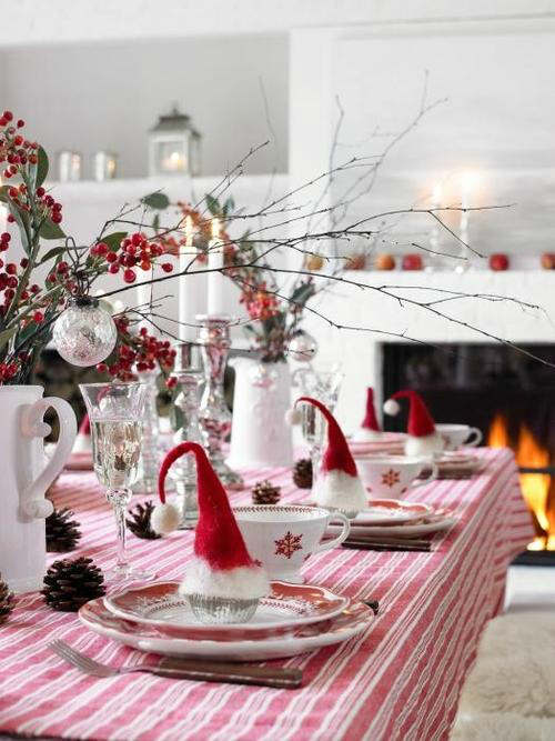 Christmas Table Decoration Ideas 95