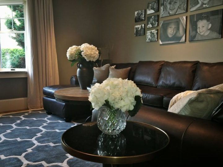 How To Decorate A Living Room With A Black Leather Sofa