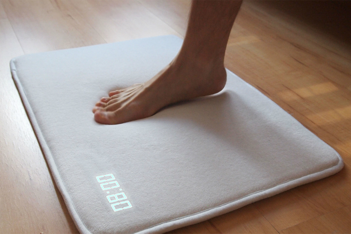 Oversnoozing is Over with this Incredible Rug Alarm Clock 3