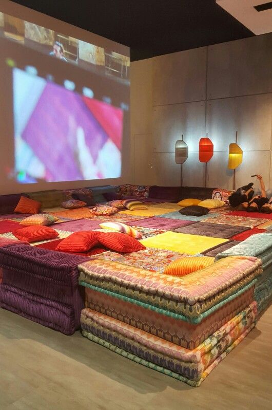 roche bobois huge sofa salone del mobile 2016