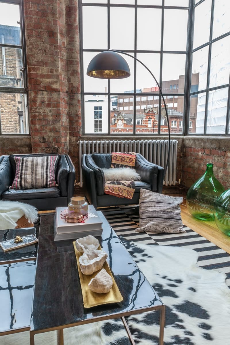 NYC Style London Loft Full Of Life And Colors 