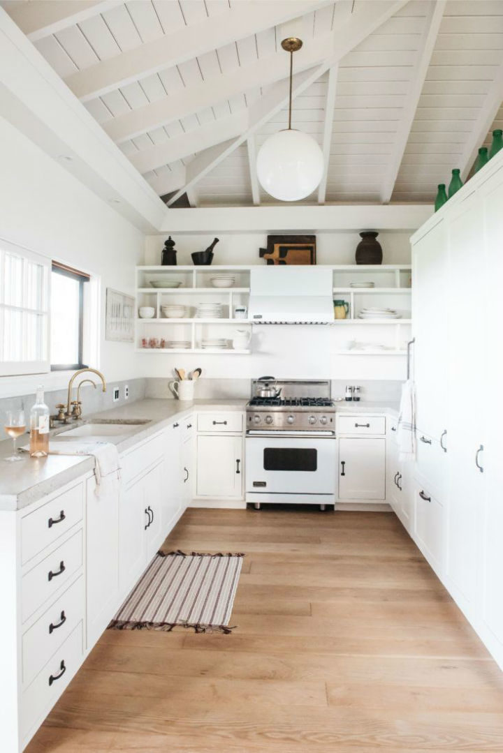 1940's Beach Cottage Gets a New Lease of Life