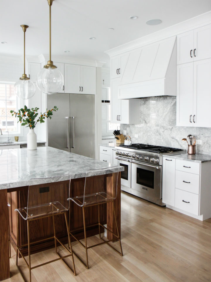 Visually Stunning kitchen design idea 8