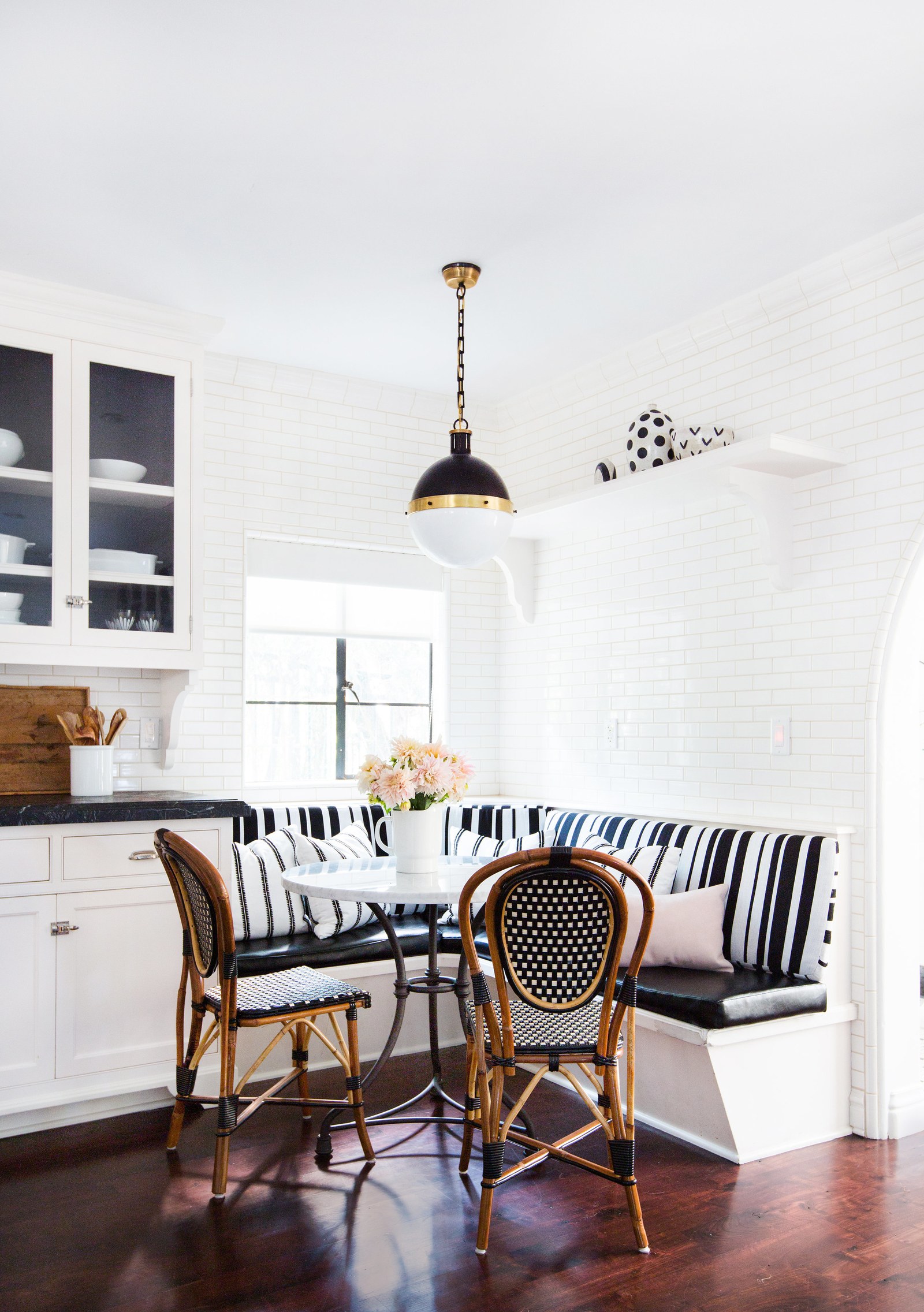 French Bistro Dining Room: the Ultimate Inspiration Guide | Decoholic