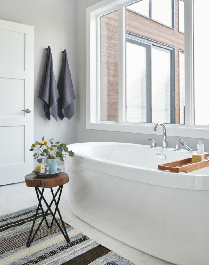 The Rustic Lake House Meets Ultra, Modern Lake House Bathroom Ideas