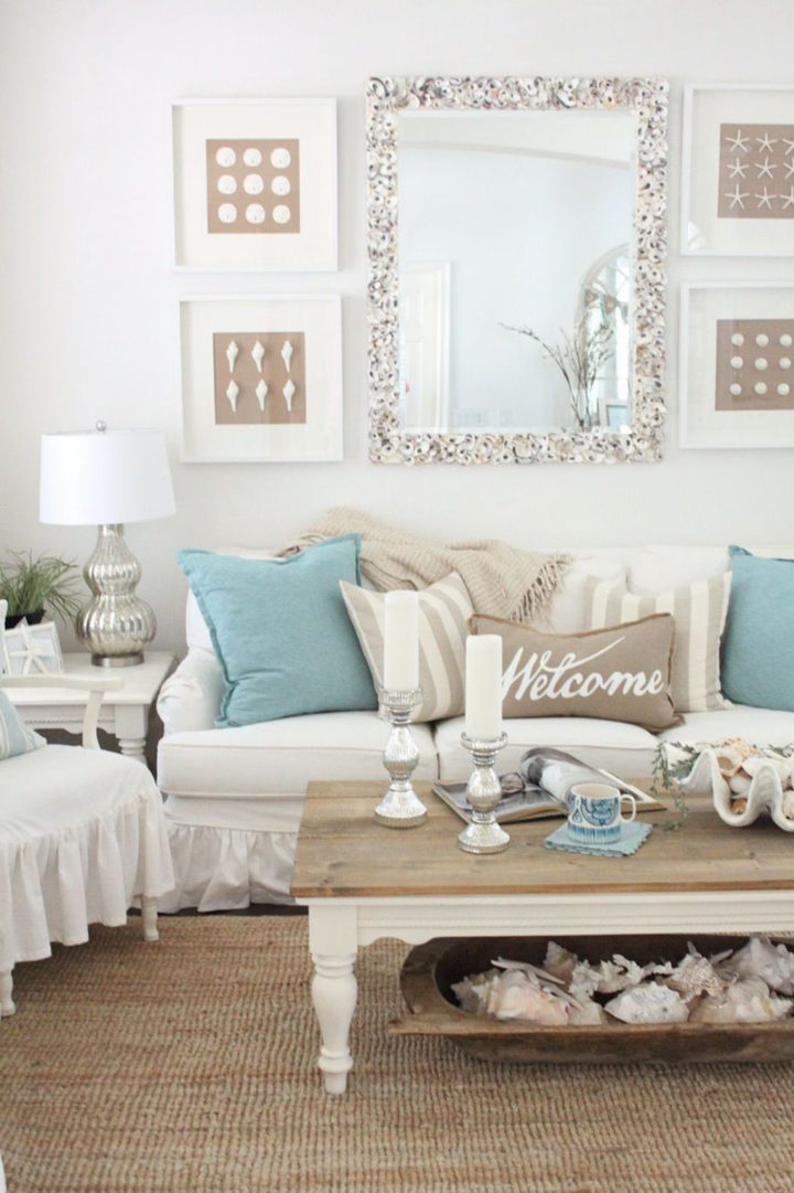 decorative pillows in living room 