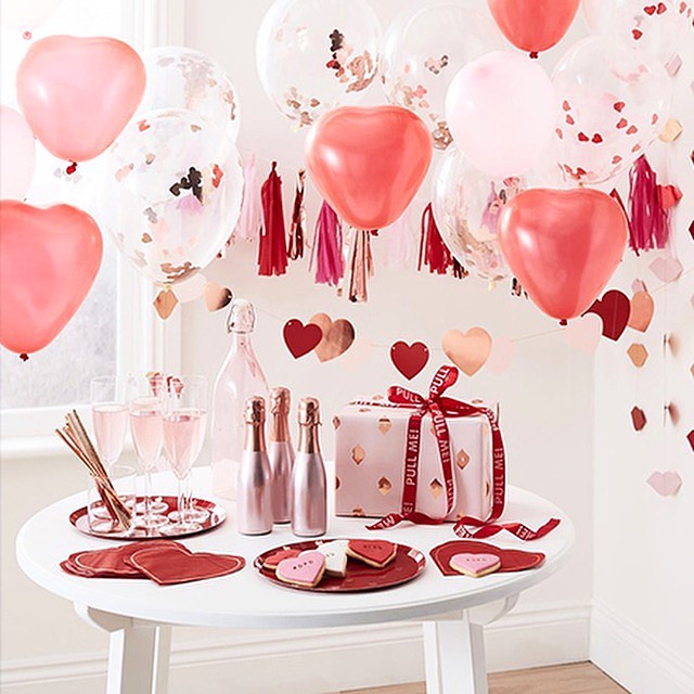 heart shaped balloons for Valentine's day