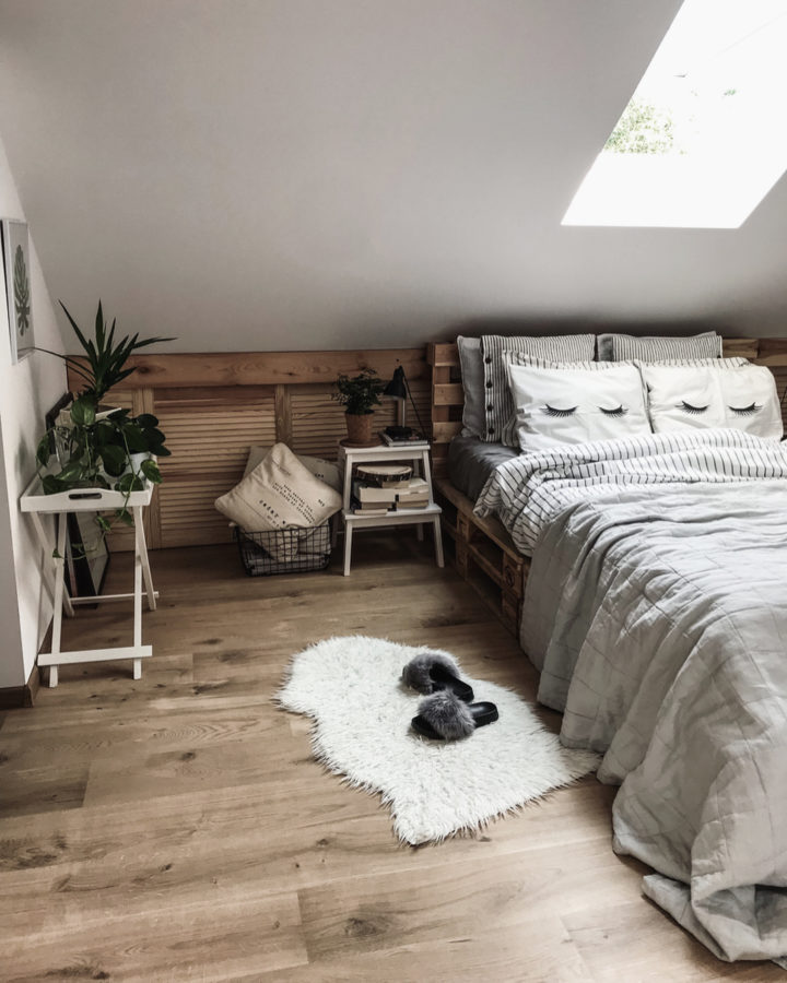 simple bedroom redecoration