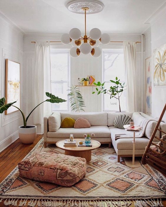 small-living-room-with-large-rug
