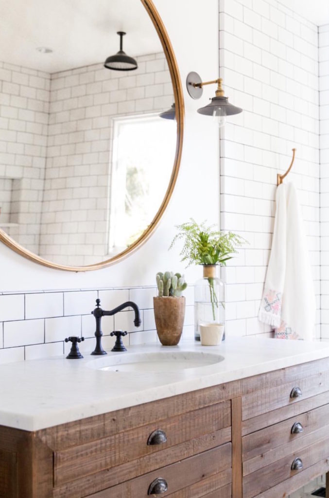 The Best Bathroom Mirror Ideas For 2020, What Size Round Mirror For 48 Vanity