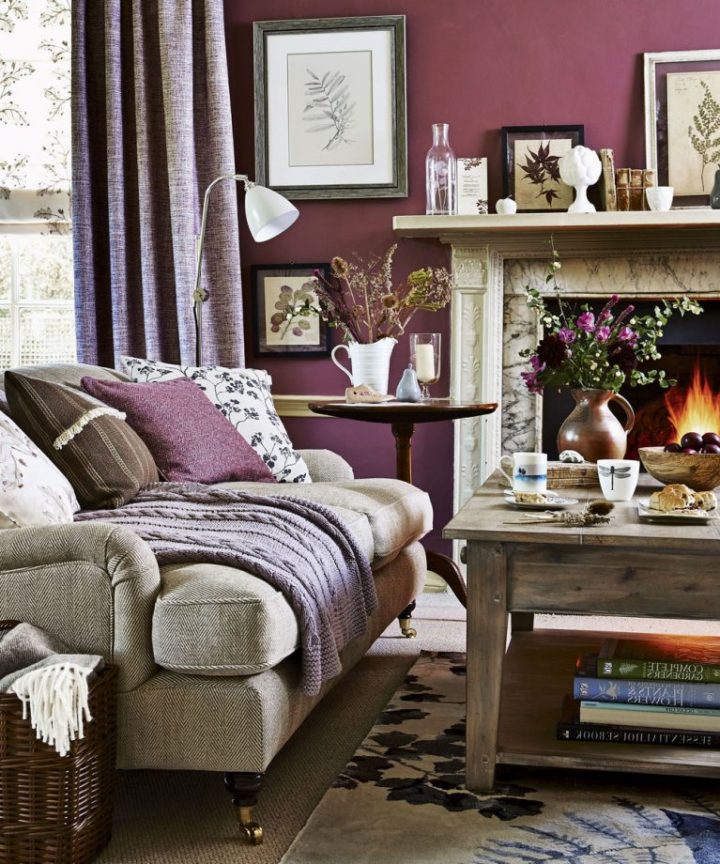 Analogous-purple-living-room