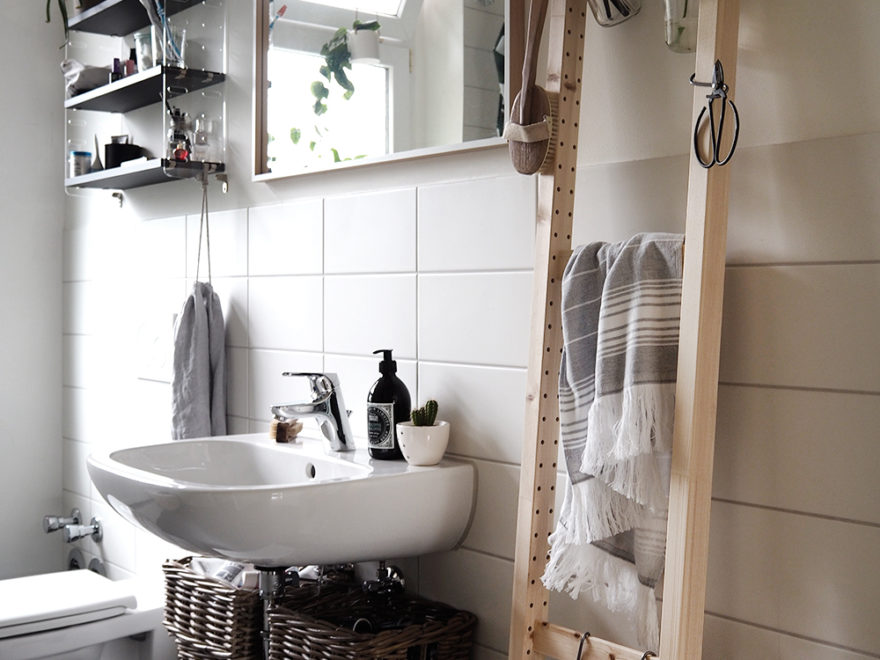 Hacks For Small Bathrooms