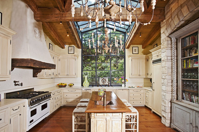 Malibu Interior Design Style and The Best Malibu Interior Designers