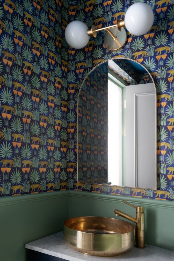 Classic Contemporary English bathroom interior design 
