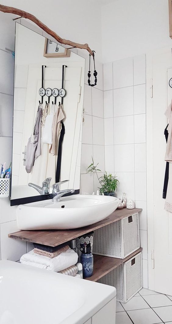 hacks-for-small-bathrooms-2-1