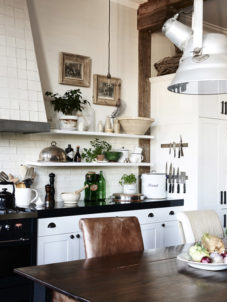 Vintage Apartment In Sydney
