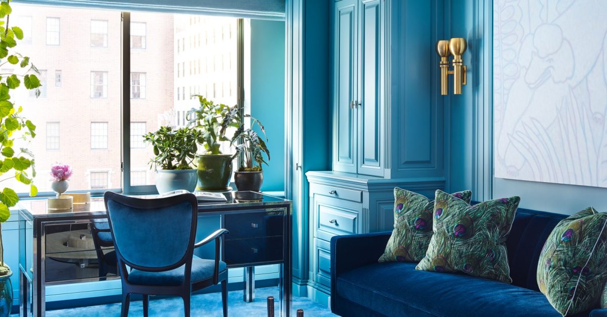 traditional formal blue paint living room idea