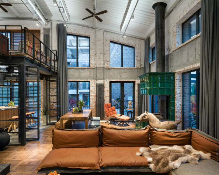 Amazing Industrial Loft With Unique Interior