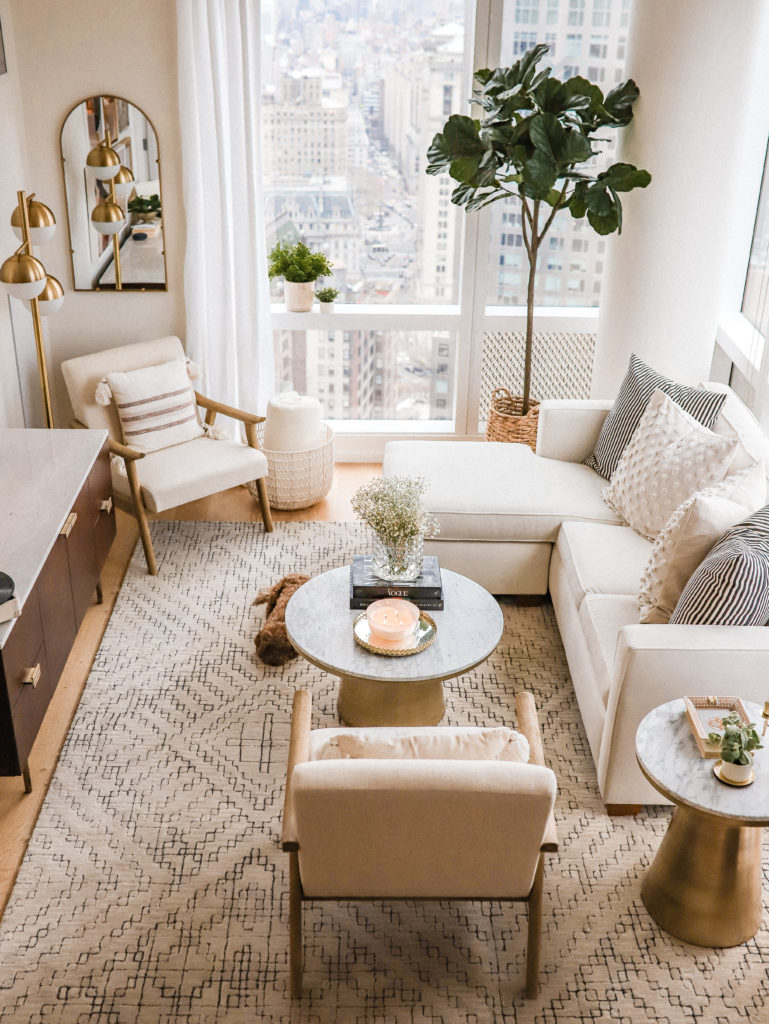 5 Biggest Mistakes You Make Decorating a Small Living Room