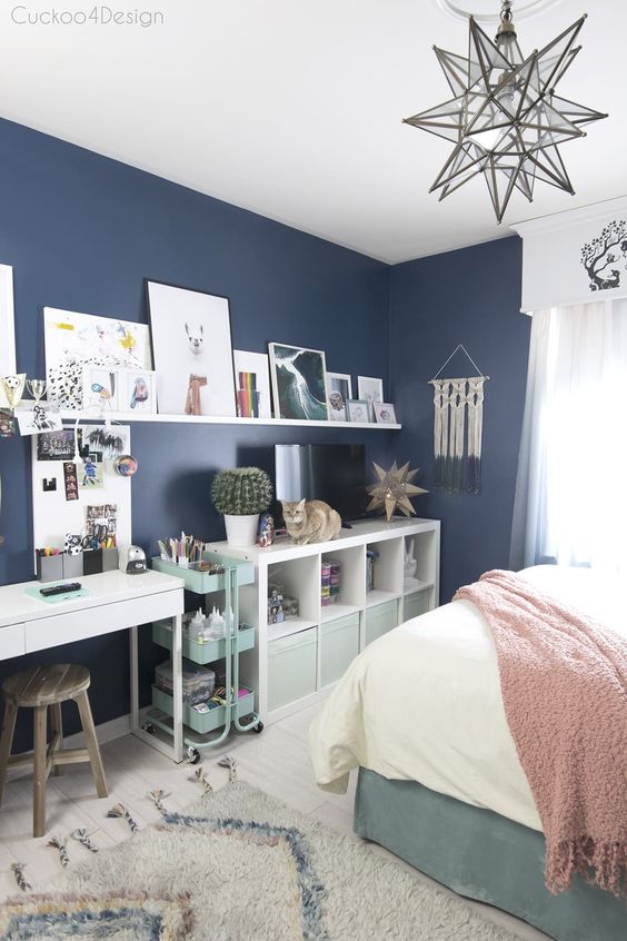 navy-blue-teen-girl-bedroom
