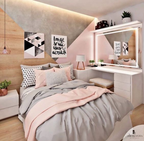 pink-Teen-Girl-Bedroom