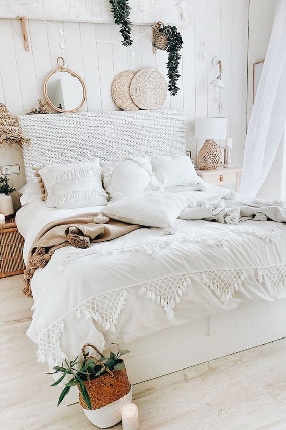 white-coxy-boho-bedroom