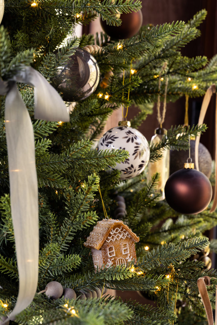 Christmas-home-decorations-2021-5-1