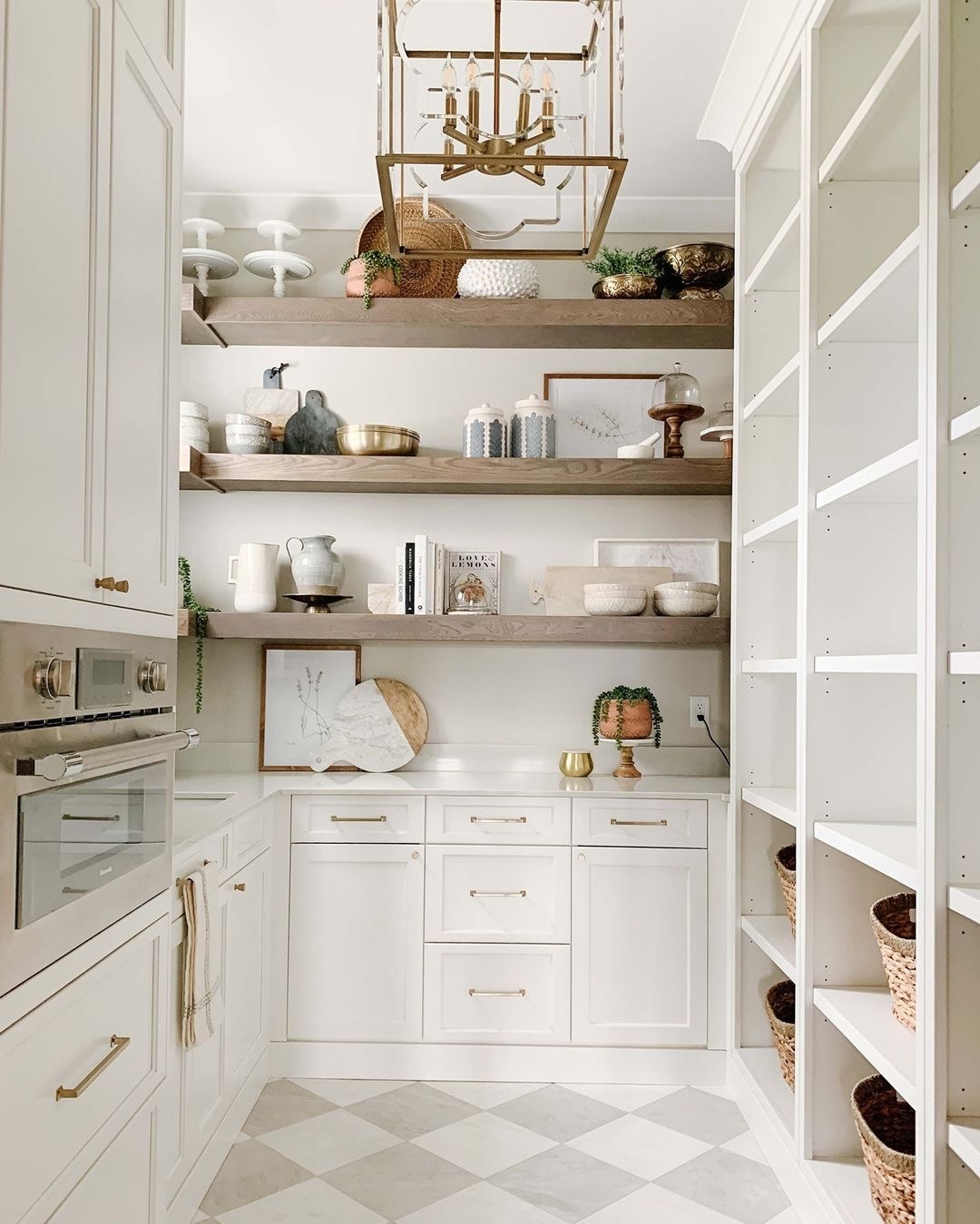 18 Ways To Style Your Kitchen Pantry   Decoholic