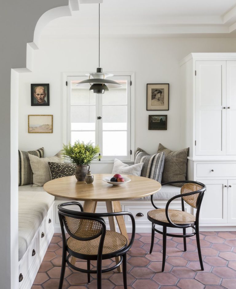 The Lush Details Of Simplicity Is The True Elegance