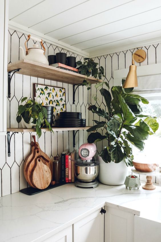 10 Ways To Style Your Kitchen Pantry