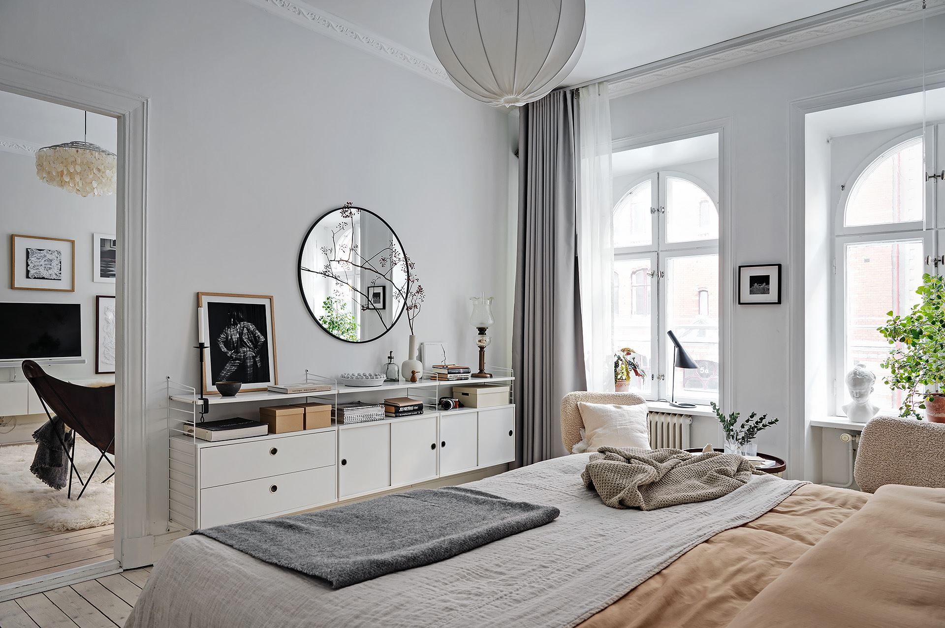 View of Simple Scandinavian Apartment With Lavish Minimalist Interior Design ...