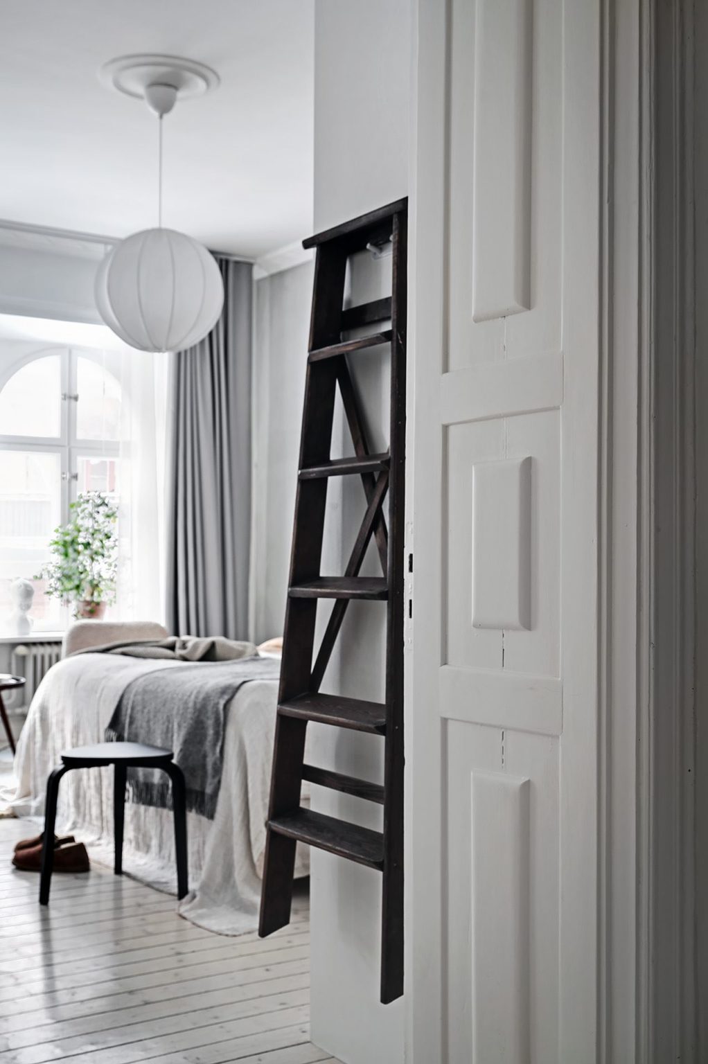 Image showcasing Simple Scandinavian Apartment With Lavish Minimalist Interior Design ...