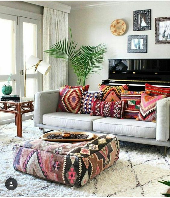 bohemian living room mizing colorful geomerical patterns