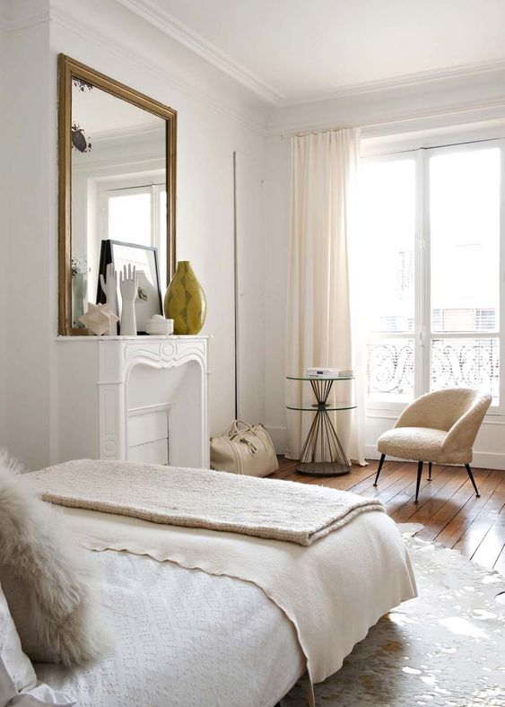 Paris-themed-bedroom-10