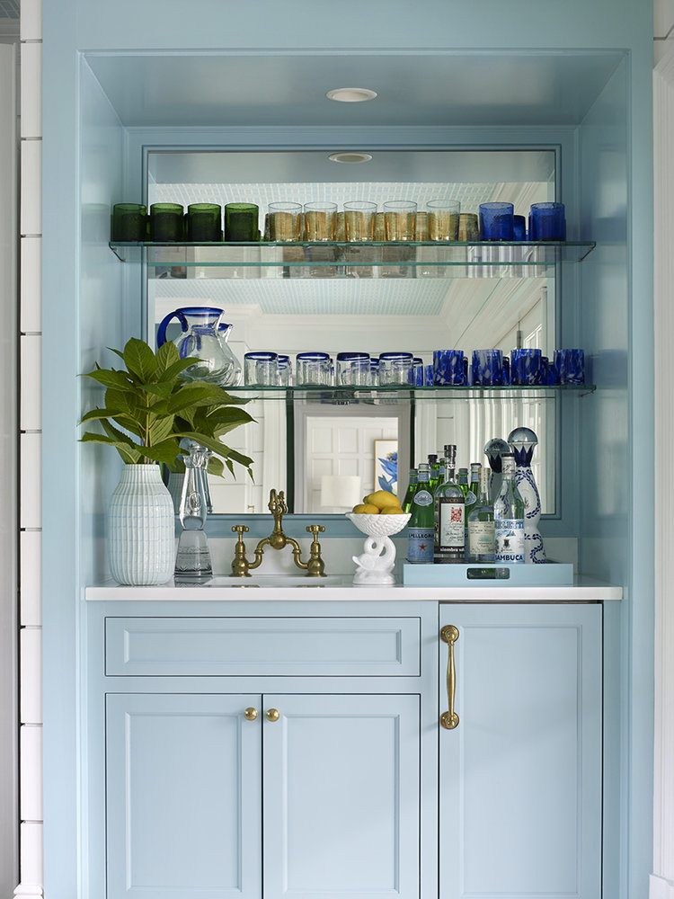 Clean Crisp Interior Design with Color Infusion - Decoholic