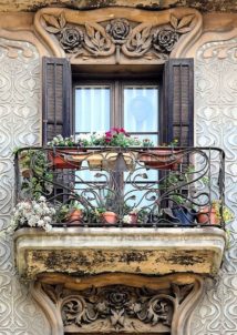 These 26 Juliet Balconies are Straight Out of a Fairy Tale